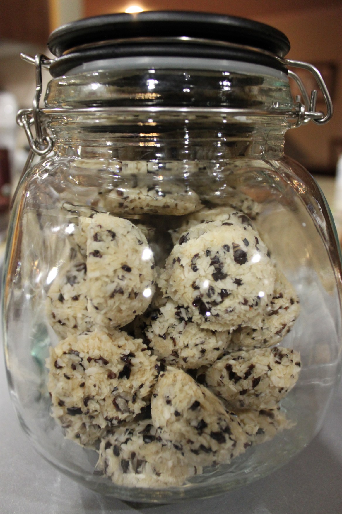 Choco-Coconut Macaroons